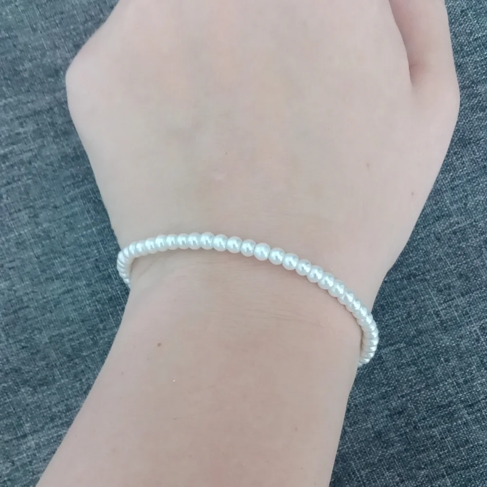 Glass Bead Bracelet - Picture 1 of 3